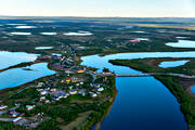 drnarbilder, drnarfoto, flygbild, flygbilder, flygfoto, flygfoton, grns, grnssamhlle, Karesuando, Karesuvanto, kyrkby, lappland, Muonio, Nordkalotten, samhllen, sommar, lv