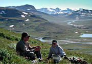 fjll, fjllen, fjlltopp, fjlltoppar, fjllvandring, friluftsliv, hgfjll, Jeknaffo, matlagning, nationalpark, nationalparker, Padjelanta, rast, sommar, sommarfjll, sommarng, stormkk, sulitelma, uteliv