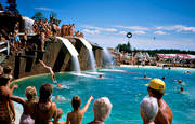 bad, badar, badbass�ng, barn, bass�ng, kultur, lek, leker, nutid, skara, sommar, sommarland