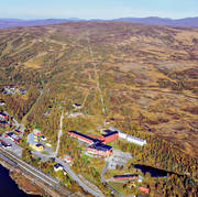 anlggningar, drnarbild, drnarbilder, drnarfoto, flygbild, flygbilder, flygfoto, flygfoton, hgfjllshotellet, Jmtland, jrnvg, jrnvgsstation, planbild, planbilder, skidbacke, skidlift, sommar, storlien