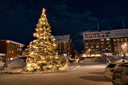 julgran, julstmning, Jmtland, kvll, sn, stad, Stortorget, stder, stmning, stmningsbild, stmningsbilder, torg, torget, vinter, vinterkvll, vinterstmning, stersund