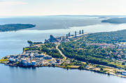 anlggningar, cisterner, drnarbilder, drnarfoto, fabrik, flygbild, flygbilder, flygfoto, flygfoton, hamn, industrier, industristad, Kubikenborg, landskap, Medelpad, oljecisterner, oljehamn, sommar, stder, Sundsvall, Sundsvallsbukten, Vindskrsudde