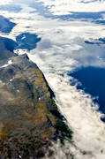 drnarbilder, drnarfoto, fjllbilder, fjllen, flygbild, flygbilder, flygfoto, flygfoton, Karnjelapakte, landskap, lappland, sommar, Stora Sjfallet, stratus, stratusmoln, Suorva, Suorvajaure, Vietas