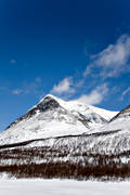fjllen, fjlltopp, fjllvidder, kalfjll, Kvikkjokk, landskap, lappland, sn, Tarradalen, Tarrekaise, vandringsled, vinter, vinterled