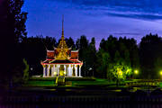 anlggningar, byggnader, Chulalongkorn, Chulalongkorns, Jmtland, jmtlandsbilder, Kung Chulalongkorn, nattbild, paviljong, paviljongen, sevrdhet, sevrdheter, sommar, tempel, Thailndska, Thaipaviljongen, Utanede