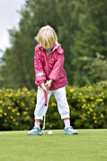 barn, diverse, flicka, flickor, golf, golfare, golfspelare, green, grnt, mjlkerd, putt, putting, sommar, sport, trning, ungdomar