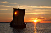 båtar, kommunikationer, kväll, sjöfart, sjöfart, skepp, sommar, sommarkväll, Storsjön, vikingar, vikingaskepp