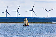 allmogebt, elkraft, elproduktion, energi, Gotland, hamn, hamnen, hav, havet, havsstrand, Klintehamn, Kovik, landskap, natur, segelbt, vindkraft, vindkraftpark, vindkraftverk, vindmlla, vindsnurror
