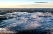 Albacken, arbete, dimma, drnarbild, drnarbilder, drnarfoto, energi, flygbild, flygbilder, flygfoto, flygfoton, Jmtland, landskap, milj, natur, skog, vindkraftverk, vindsnurror