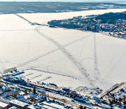 Badhusparken, drnarbilder, drnarfoto, flygbild, flygbilder, flygfoto, flygfoton, hamnen, Jmtland, medvinden, skridskobana, stder, vinter, vinterstaden, stersund