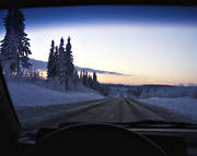 bilkrning, biltrafik, halka, kommunikationer, landfart, skymning, trafik, vinter, vintervg