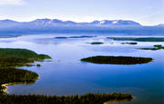 bleke, bl, drnarbilder, drnarfoto, fjll, fjllsj, flygbild, flygbilder, flygfoto, flygfoton, holmar, Jmtland, landskap, Snasahgarna, sommar, spegelbland, stmning, stmningsbild, stmningsbilder, svenska fjllen, vildmarksstmning, nnsjn, rstid, rstider, ar